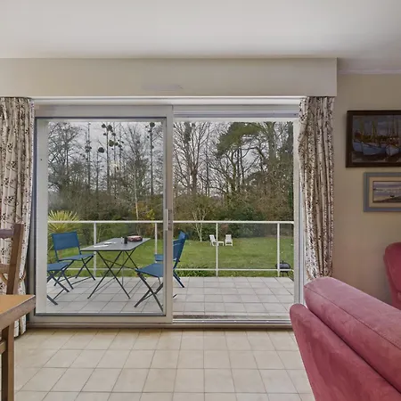 Holiday home Maison Avec Jardin Pour 8 Adultes Et 2 Enfants