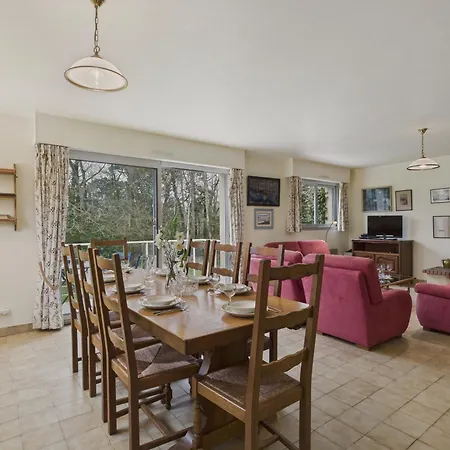 Maison Avec Jardin Pour 8 Adultes Et 2 Enfants *